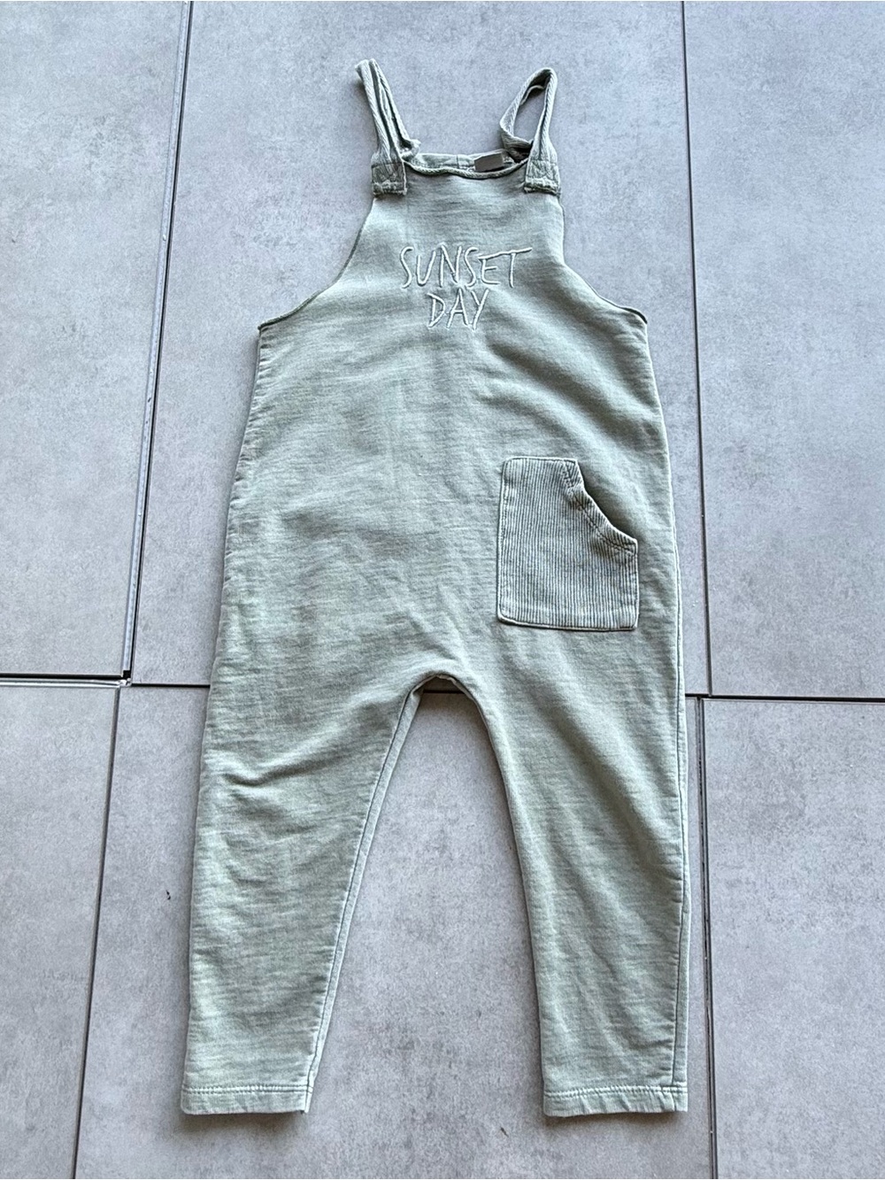 Zara Gauze Overall SZ 3-4 years Saige Green sleeveless Sunset Day embroidered